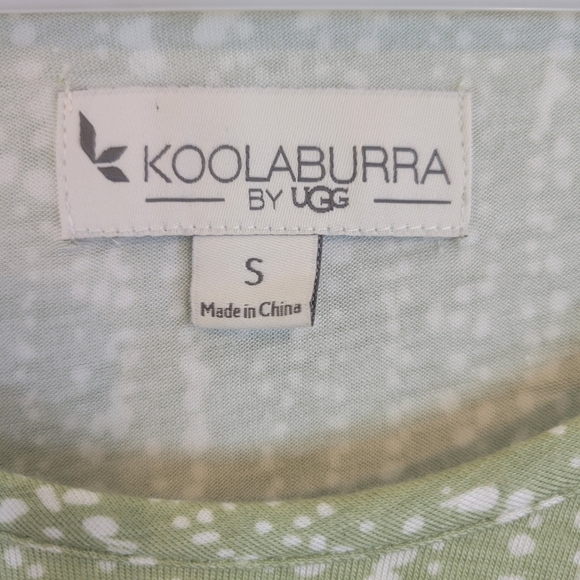 Koolaburra by UGG Green and White Rayon 3/4 Sleeve Top Small - Picture 5 of 12